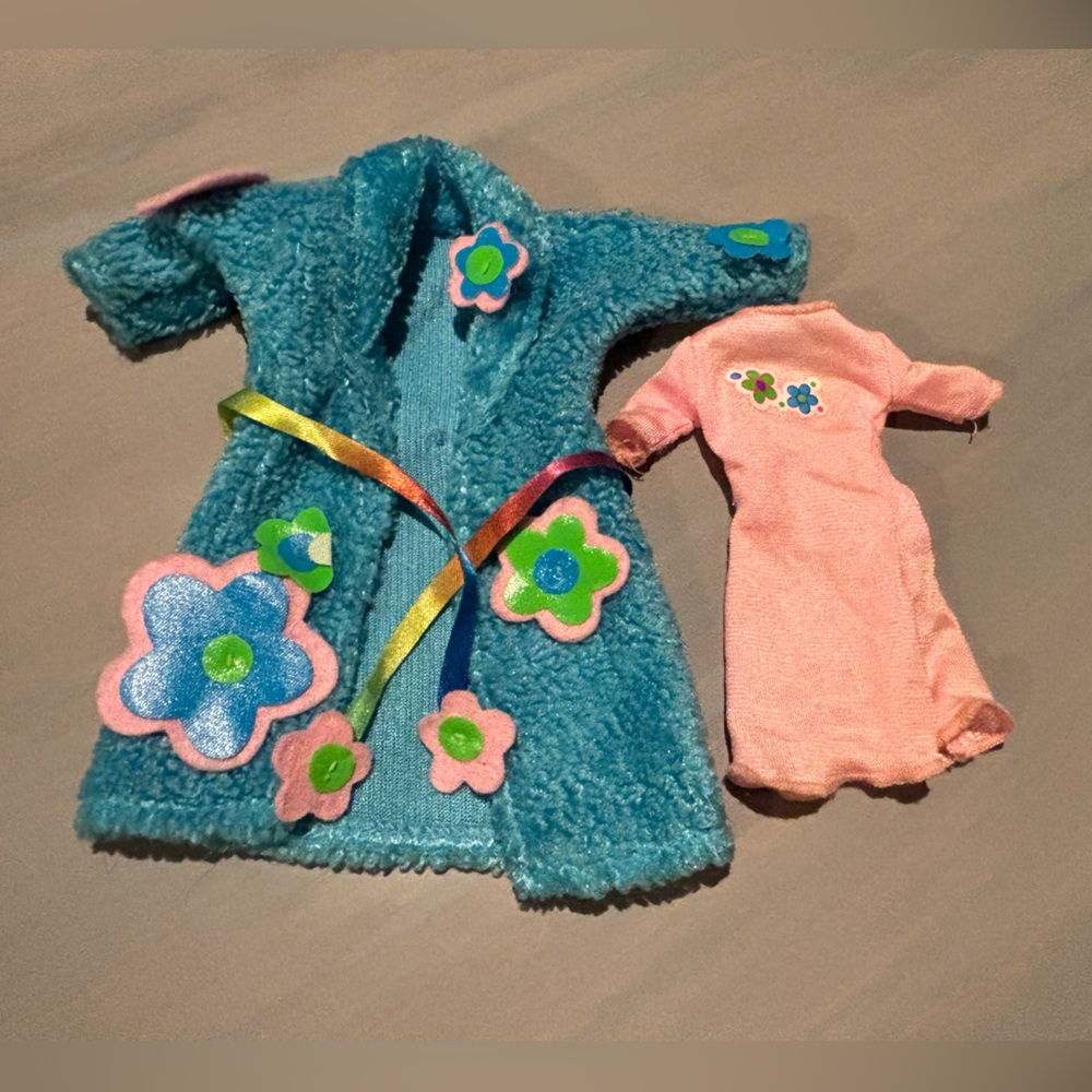 1999 Barbie Skipper Pajama Fun robe with a pajama dress